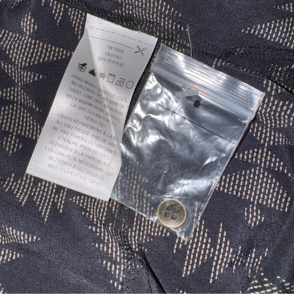 NWT Pendleton North Plains Tunic in Black Sonora Silk size small - Picture 10 of 11